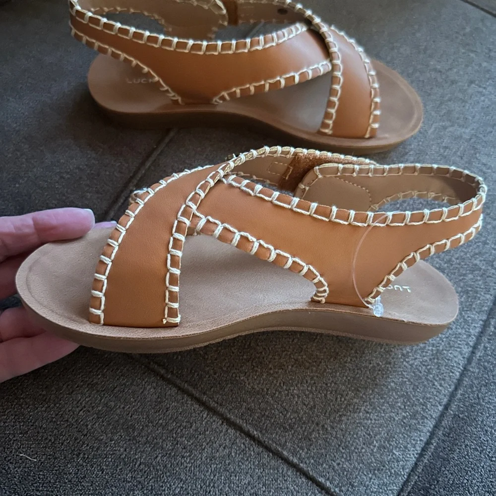 Lucky Brand Girl’s Tan Strappy Sandals with White Stitching Size 2